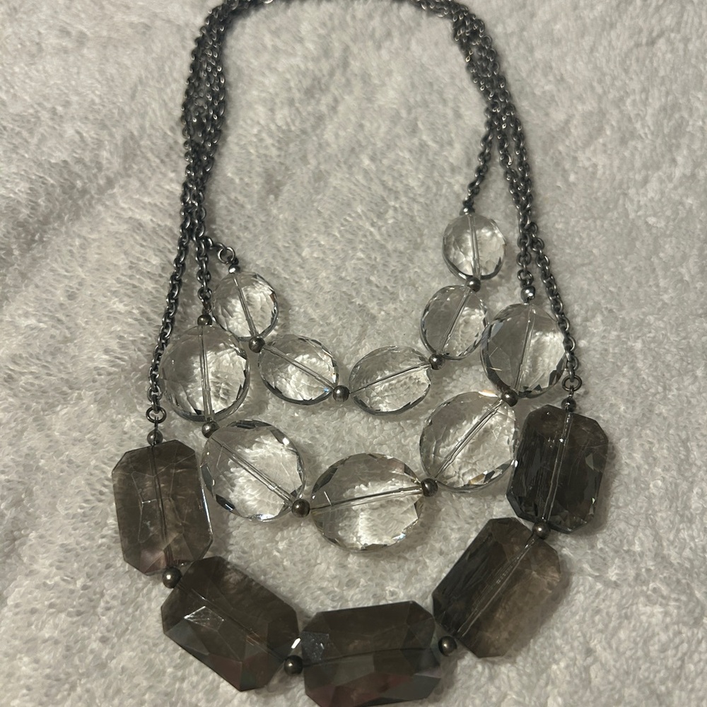 Premier Designs Silver and Gray Necklace - Swanky